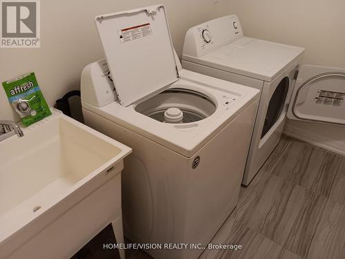 36 Jayla Lane, West Lincoln, ON - Indoor Photo Showing Laundry Room