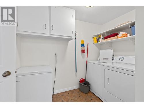 2433 Ingram Road Unit# 16, West Kelowna, BC - Indoor Photo Showing Laundry Room