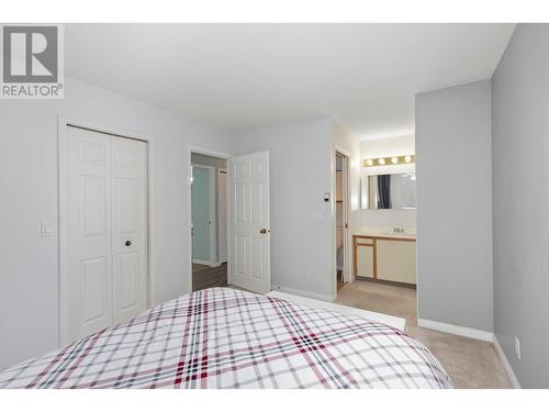 2433 Ingram Road Unit# 16, West Kelowna, BC - Indoor Photo Showing Bedroom