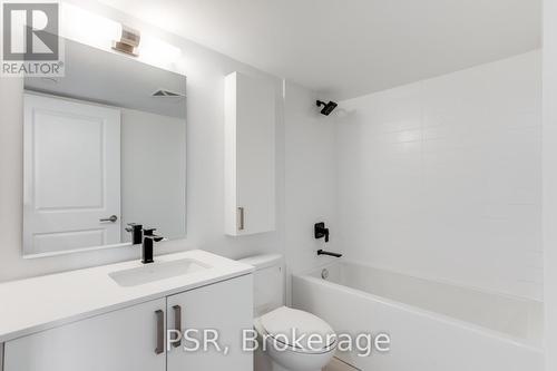 Th105 - 2799 Kingston Road, Toronto, ON - Indoor Photo Showing Bathroom