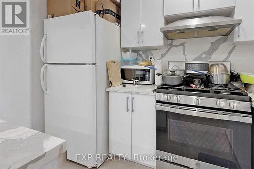 146 Coleridge Avenue, Toronto, ON - Indoor Photo Showing Kitchen