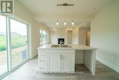 44 Campbell Crescent, Prince Edward County, ON - Indoor Photo Showing Kitchen