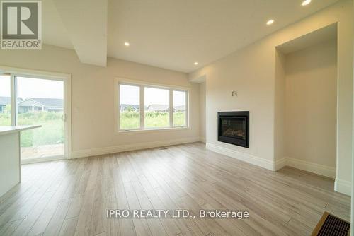 44 Campbell Crescent, Prince Edward County, ON - Indoor Photo Showing Living Room With Fireplace