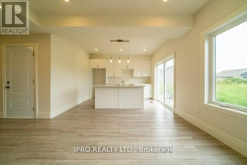 44 Campbell Crescent, Prince Edward County, ON - Indoor Photo Showing Kitchen