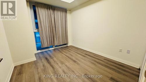 420 - 9000 Jane Street, Vaughan, ON - Indoor Photo Showing Other Room