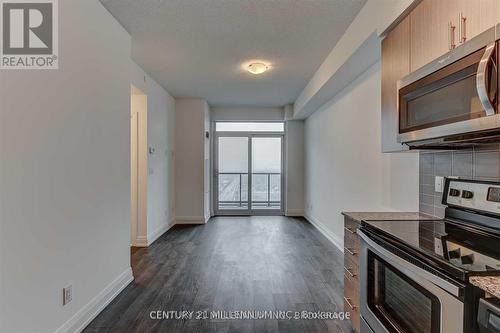 3012 - 3600 Hwy 7, Vaughan, ON - Indoor Photo Showing Kitchen