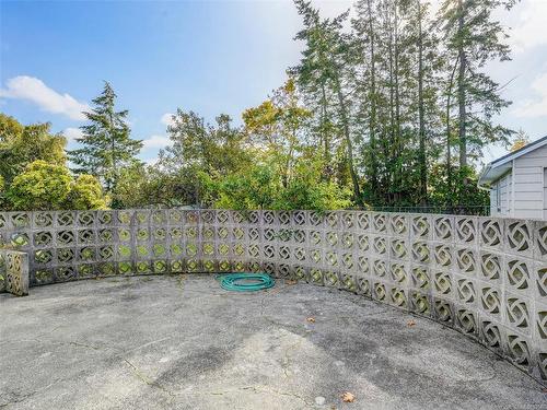 1153 Bewdley Ave, Esquimalt, BC 