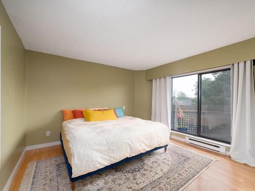 305-1252 Pandora Ave, Victoria, BC - Indoor Photo Showing Bedroom