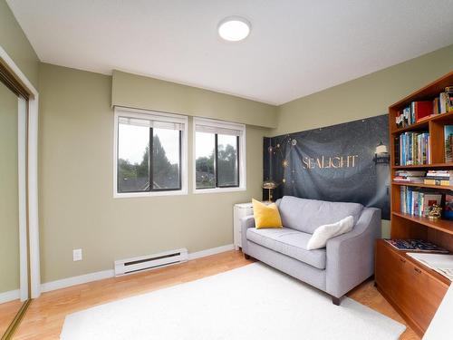 305-1252 Pandora Ave, Victoria, BC - Indoor