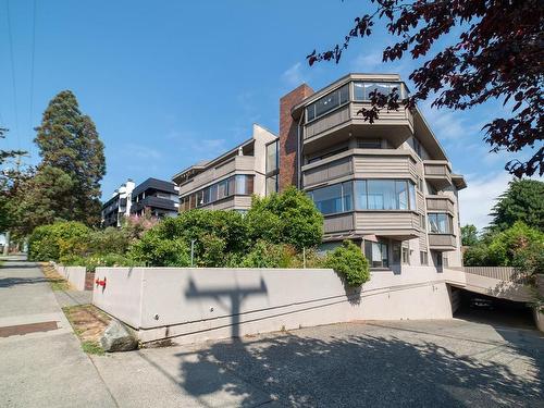 305-1252 Pandora Ave, Victoria, BC - Outdoor