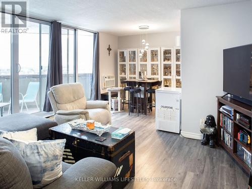 1410 - 1105 Jalna Boulevard, London, ON - Indoor Photo Showing Living Room