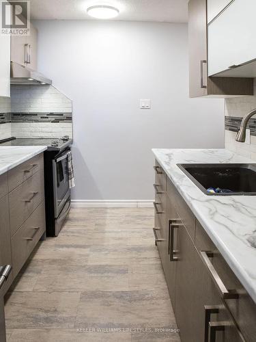 1410 - 1105 Jalna Boulevard, London, ON - Indoor Photo Showing Kitchen