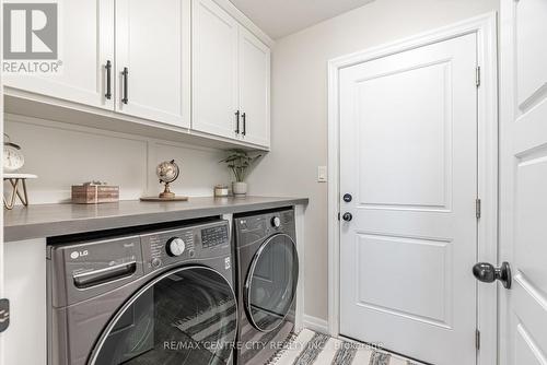 40 Livingstone Drive, Tillsonburg, ON - Indoor Photo Showing Laundry Room