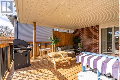 40 Livingstone Drive, Tillsonburg, ON - Outdoor With Deck Patio Veranda With Exterior