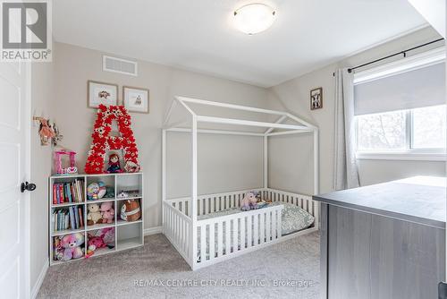 40 Livingstone Drive, Tillsonburg, ON - Indoor Photo Showing Bedroom