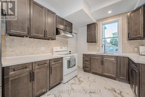 324 Edinburgh Road S, Guelph (Old University), ON - Indoor Photo Showing Kitchen