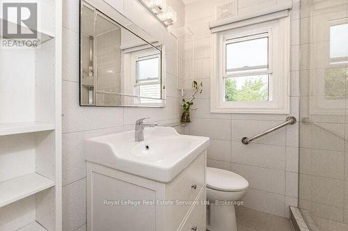 925 King Street W, Hamilton (Westdale), ON - Indoor Photo Showing Bathroom