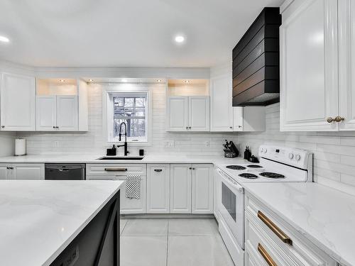 Cuisine - 1060  - 1062 Av. De Châteaubriant, Mascouche, QC - Indoor Photo Showing Kitchen