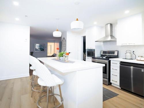 Cuisine - 199 Rue Modela, Saint-Jean-Sur-Richelieu, QC - Indoor Photo Showing Kitchen With Upgraded Kitchen