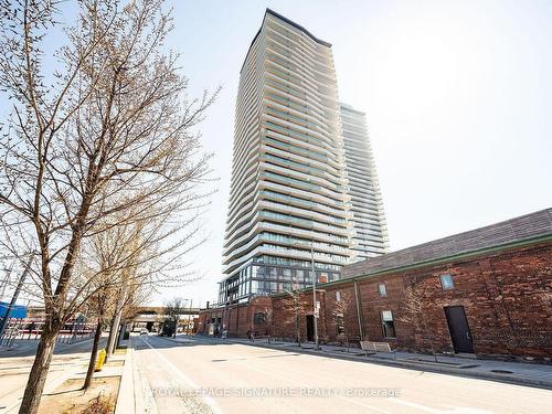 2609-390 Cherry St, Toronto, ON - Outdoor With Facade