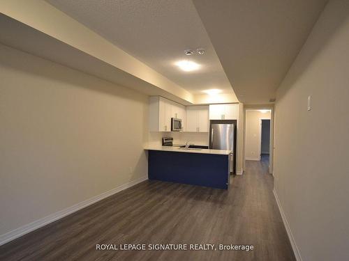 107-1573 Rose Way, Milton, ON - Indoor Photo Showing Kitchen