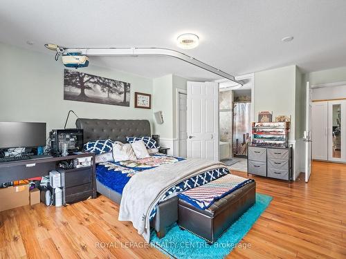 336 Bowen Rd, Fort Erie, ON - Indoor Photo Showing Bedroom