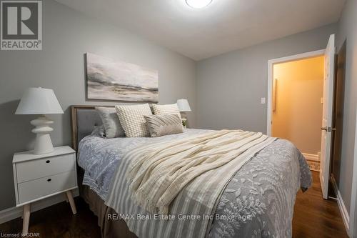 65 Kensington Street, Guelph (Waverley), ON - Indoor Photo Showing Bedroom