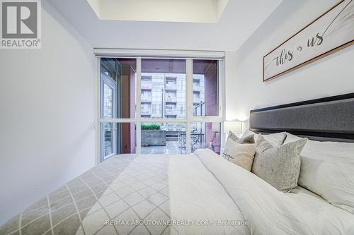 C202 - 5260 Dundas Street, Burlington, ON - Indoor Photo Showing Bedroom