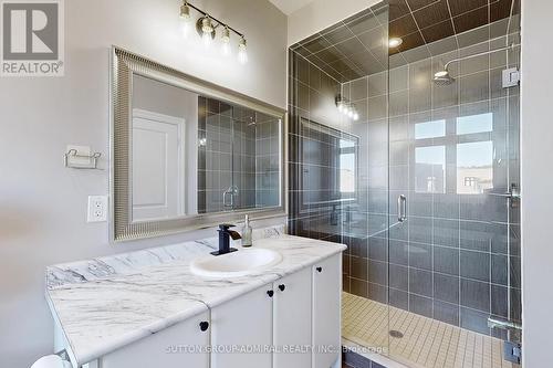 251 Thomas Cook Avenue, Vaughan, ON - Indoor Photo Showing Bathroom