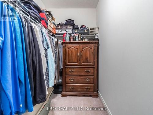 450 Summerlyn Trail, Bradford West Gwillimbury, ON - Indoor With Storage