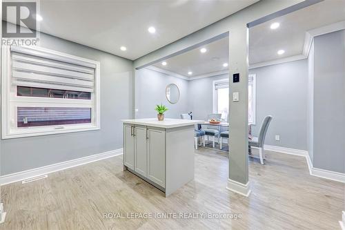 109 Crittenden Square, Toronto, ON - Indoor Photo Showing Other Room