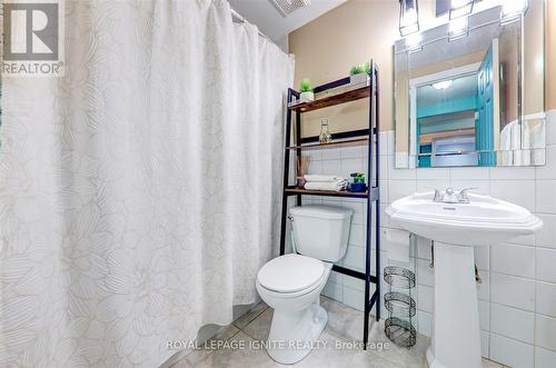 109 Crittenden Square, Toronto, ON - Indoor Photo Showing Bathroom