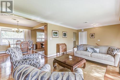 1 Gram Street, Vaughan, ON - Indoor Photo Showing Living Room