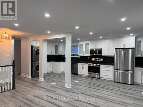 Upper - 43 Farmington Drive, Brampton, ON - Indoor Photo Showing Kitchen With Stainless Steel Kitchen