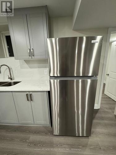 Bsmt - 125 Ascalon Drive, Vaughan, ON - Indoor Photo Showing Kitchen With Stainless Steel Kitchen With Double Sink