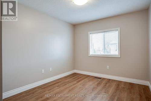 24 Marina Point Crescent, Hamilton, ON - Indoor Photo Showing Other Room