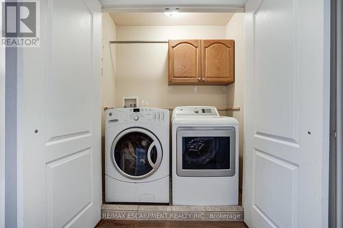 24 Marina Point Crescent, Hamilton, ON - Indoor Photo Showing Laundry Room