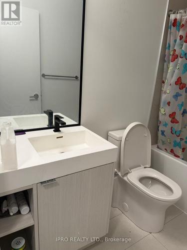 314 - 250 Lawrence Avenue W, Toronto, ON - Indoor Photo Showing Bathroom