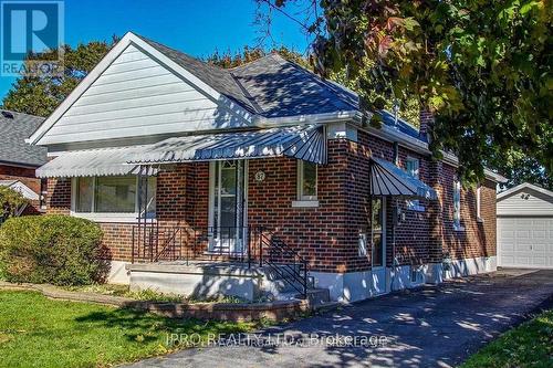 87 Oakes Avenue, Oshawa, ON - Outdoor