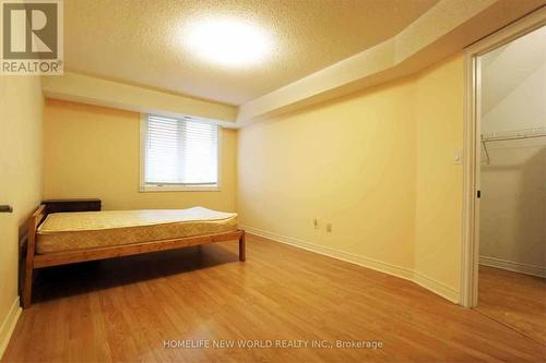 216 - 75 Weldrick Road E, Richmond Hill, ON - Indoor Photo Showing Bedroom