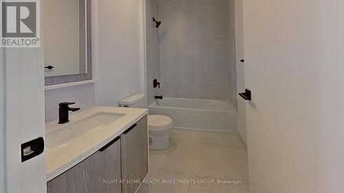 3211 - 36 Zorra Street, Toronto, ON - Indoor Photo Showing Bathroom