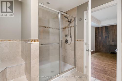 197 Strathcona Avenue, Ottawa, ON - Indoor Photo Showing Bathroom