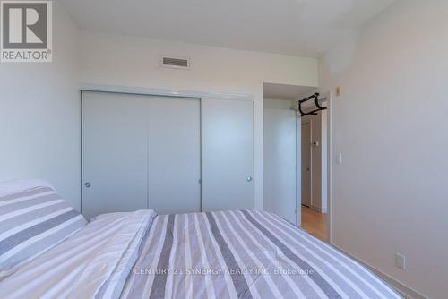 503 - 1014 Bank Street, Ottawa, ON - Indoor Photo Showing Bedroom