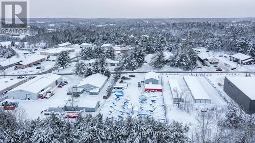 B - 8 Gray Road, Bracebridge (Macaulay), ON 