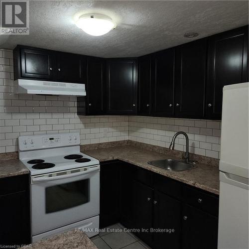 Bsmt - 338 Victoria Road N, Guelph (Waverley), ON - Indoor Photo Showing Kitchen