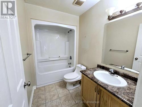 47 Simmonds Drive, Guelph, ON - Indoor Photo Showing Bathroom