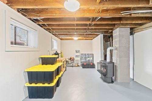 725 Stanley Avenue, Enderby, BC - Indoor Photo Showing Basement