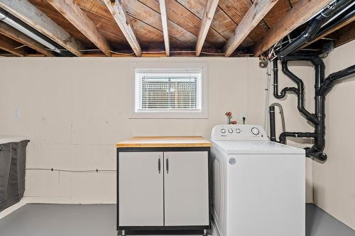 725 Stanley Avenue, Enderby, BC - Indoor