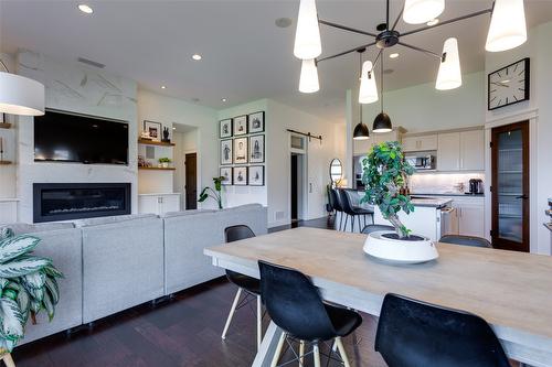 1594 Marina Way, West Kelowna, BC - Indoor Photo Showing Dining Room