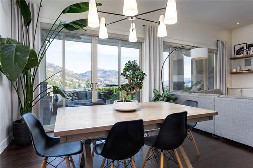 1594 Marina Way, West Kelowna, BC - Indoor Photo Showing Dining Room